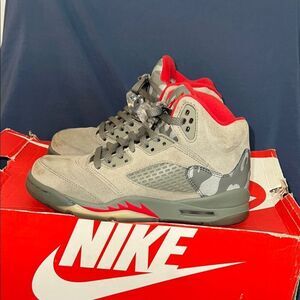 Air Jordan Retro 5 red tan